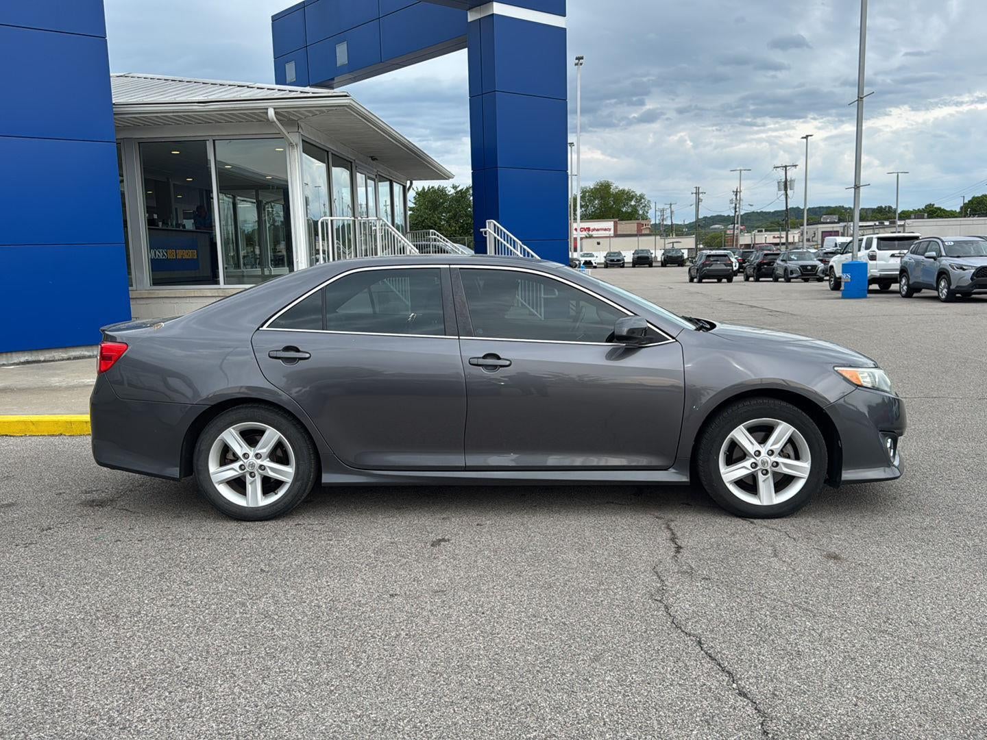 2014 Toyota Camry SE