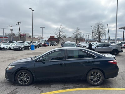 2017 Toyota Camry SE