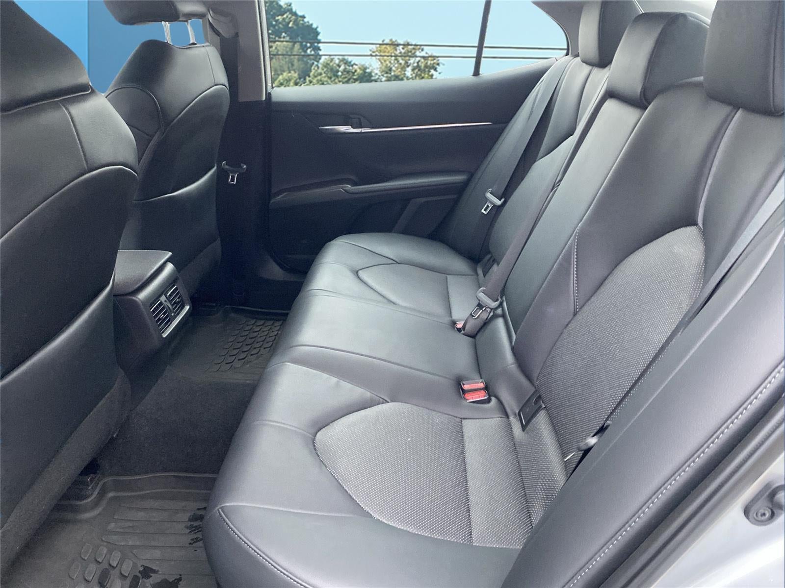 2024 Toyota Camry Hybrid XLE