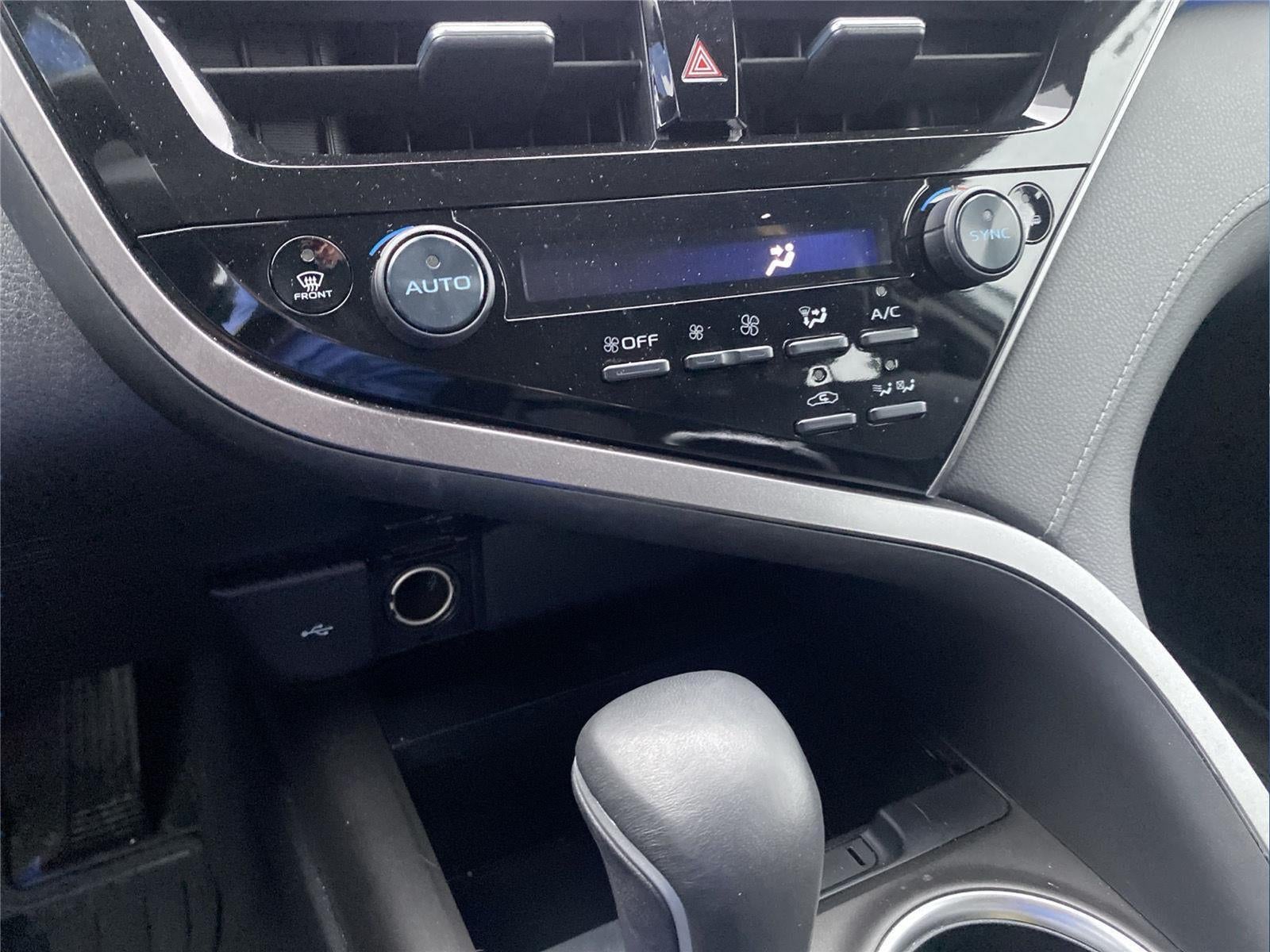 2024 Toyota Camry Hybrid XLE