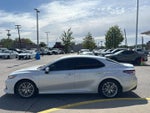 2020 Toyota Camry Hybrid XLE
