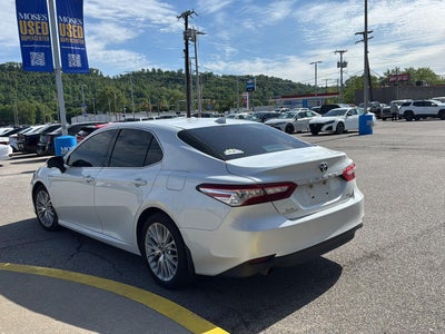 2020 Toyota Camry Hybrid XLE