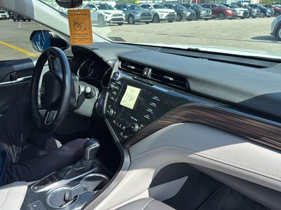 2020 Toyota Camry Hybrid XLE