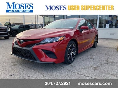 2020 Toyota Camry SE