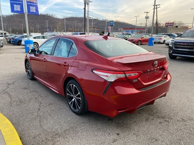 2020 Toyota Camry SE