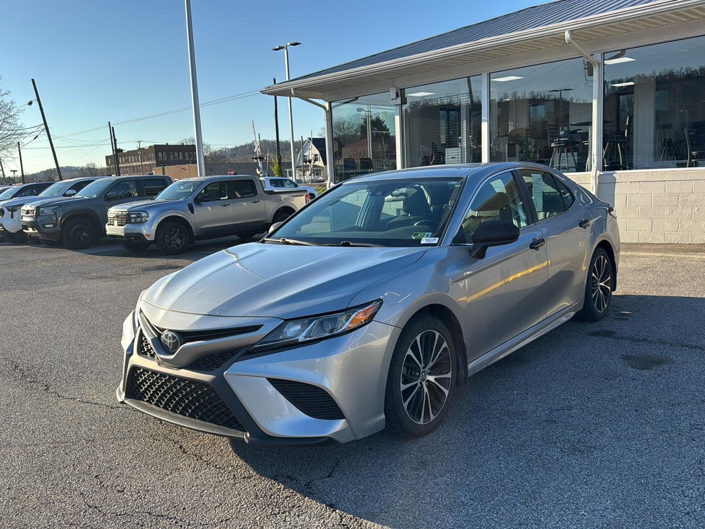 2020 Toyota Camry SE