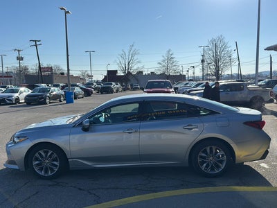 2020 Toyota Avalon XLE