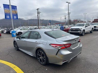 2020 Toyota Camry SE