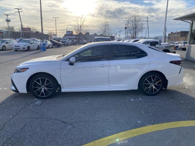 2023 Toyota Camry SE