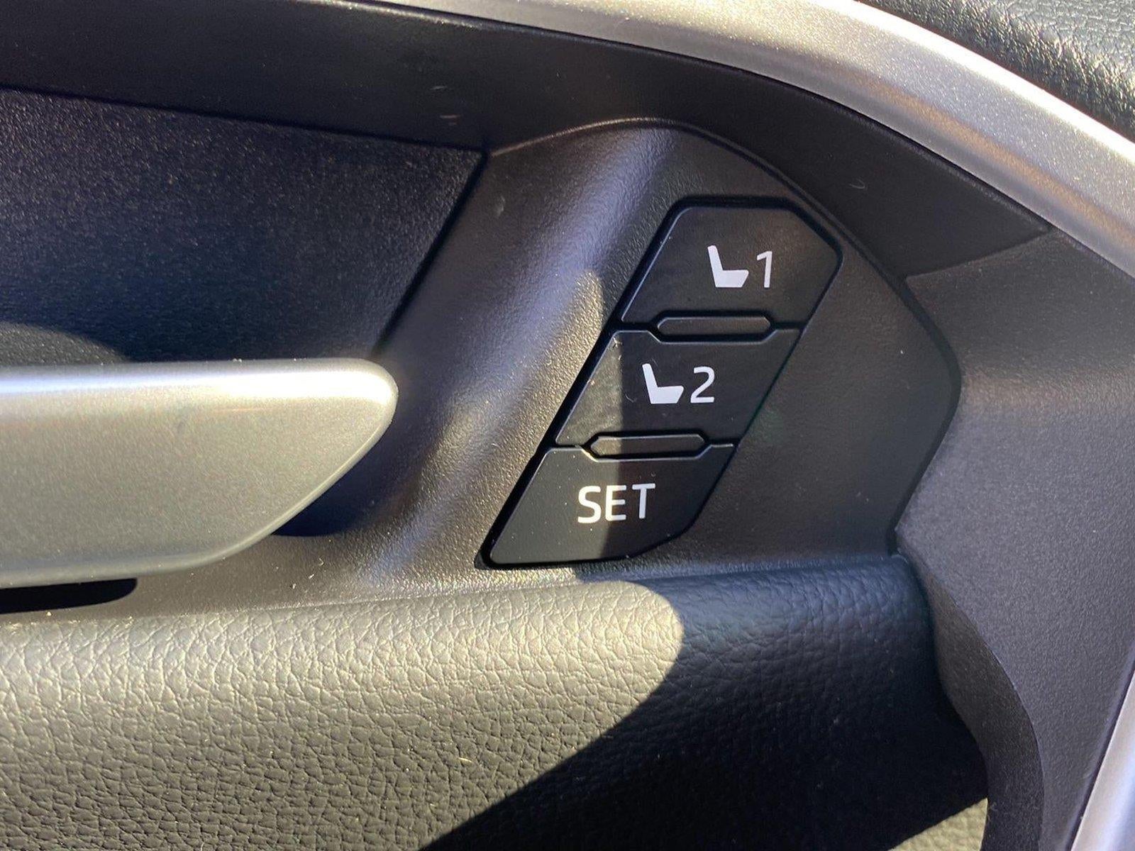 2025 Toyota RAV4 Hybrid XSE