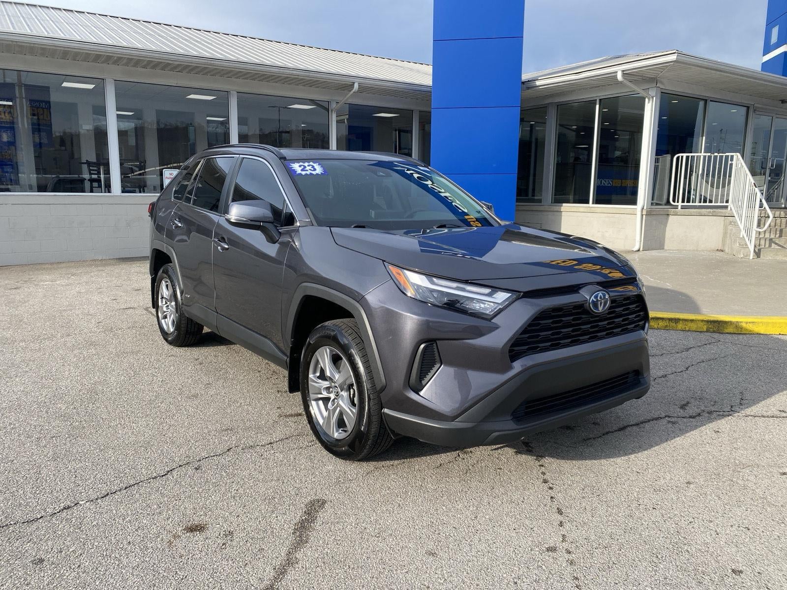 2023 Toyota RAV4 Hybrid XLE