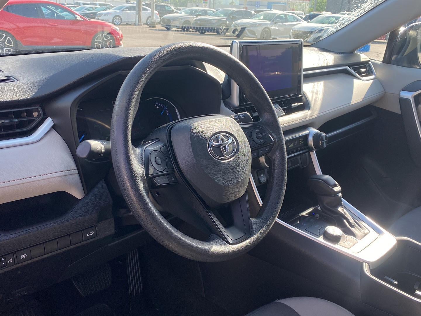 2025 Toyota RAV4 Hybrid XLE