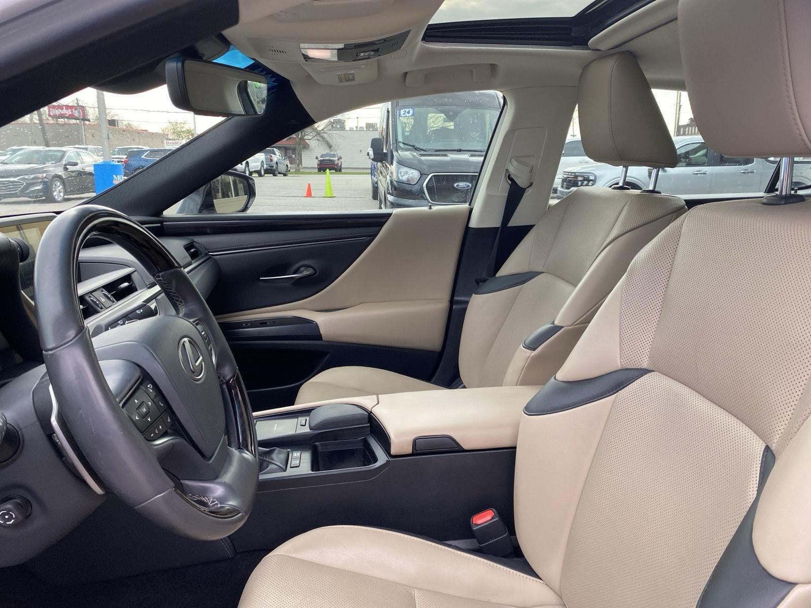 2021 Lexus ES ES 300h