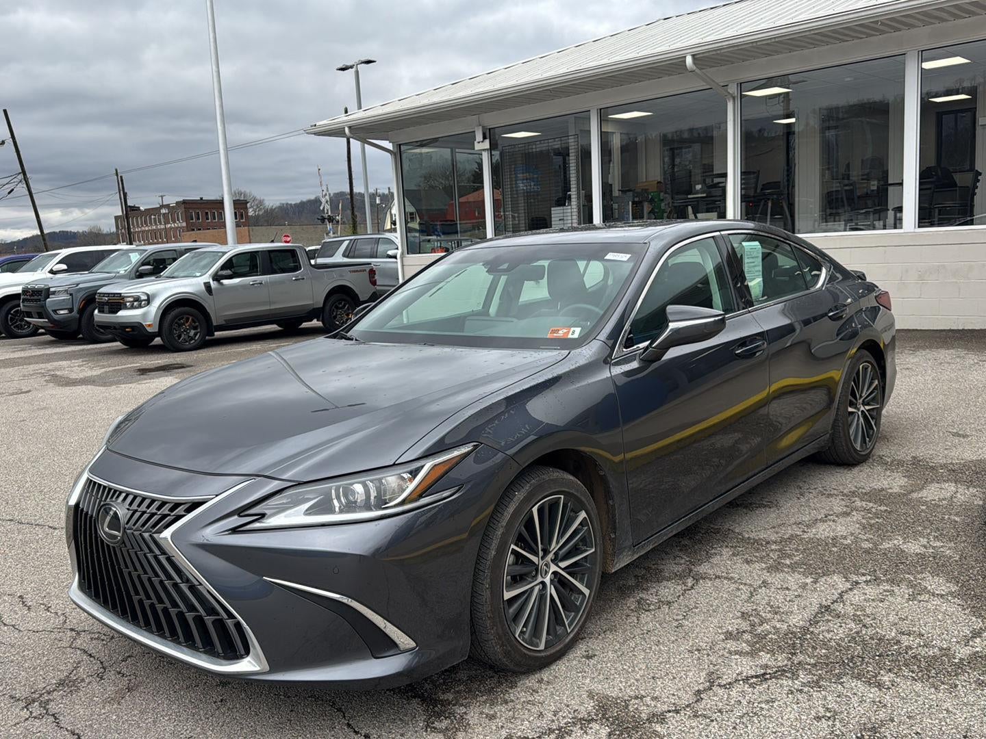 2025 Lexus ES 350 Base