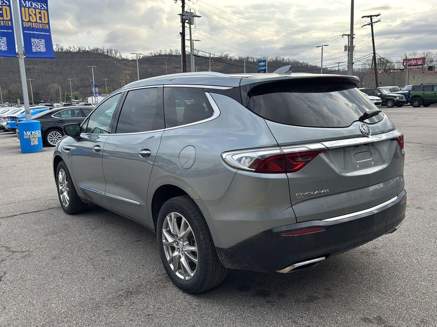 2023 Buick Enclave Essence