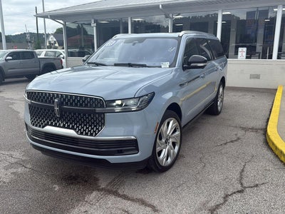 2025 Lincoln NAVIGATOR L RESERVE 4X4