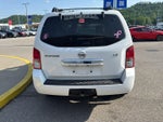 2011 Nissan Pathfinder LE