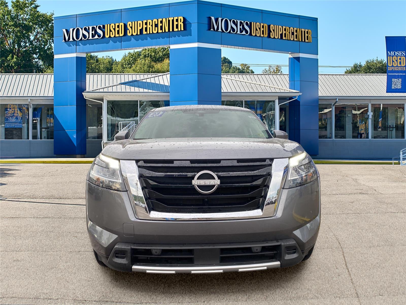 2023 Nissan Pathfinder SL