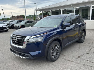 2024 Nissan Pathfinder SL