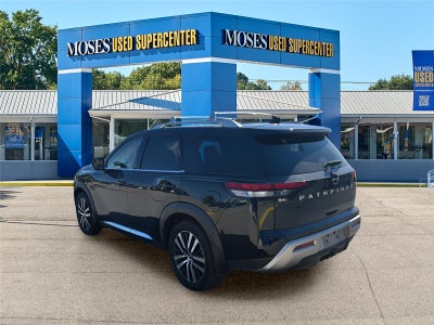 2022 Nissan Pathfinder Platinum