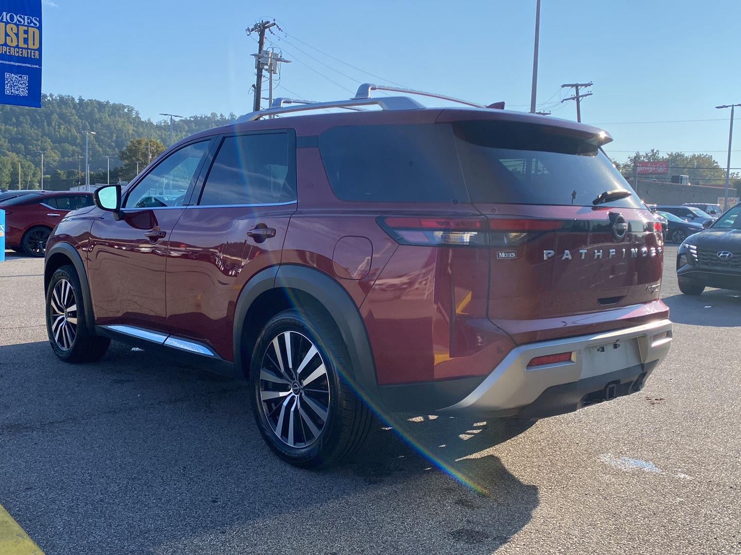 2023 Nissan Pathfinder Platinum