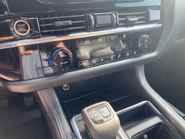 2024 Nissan Pathfinder Platinum