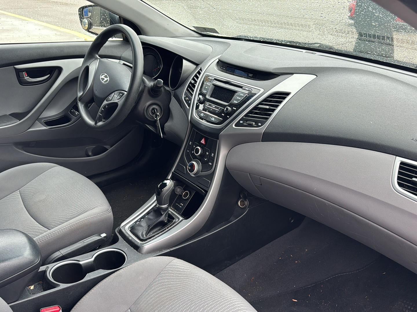 2014 Hyundai Elantra SE