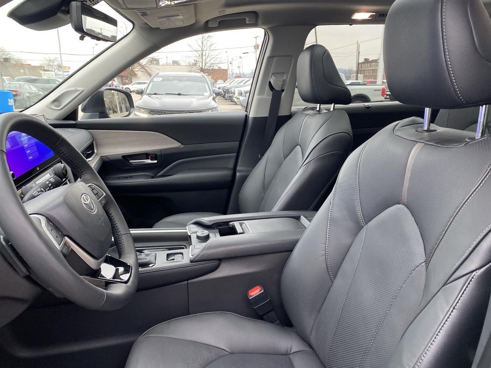 2025 Toyota Grand Highlander Platinum