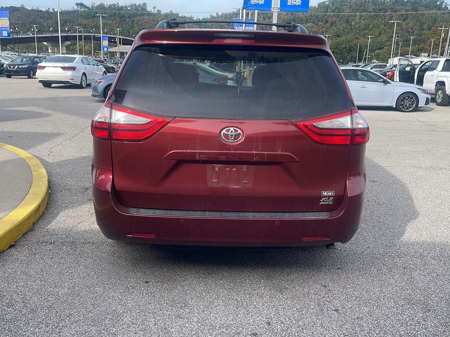 2015 Toyota Sienna XLE 7-Passenger
