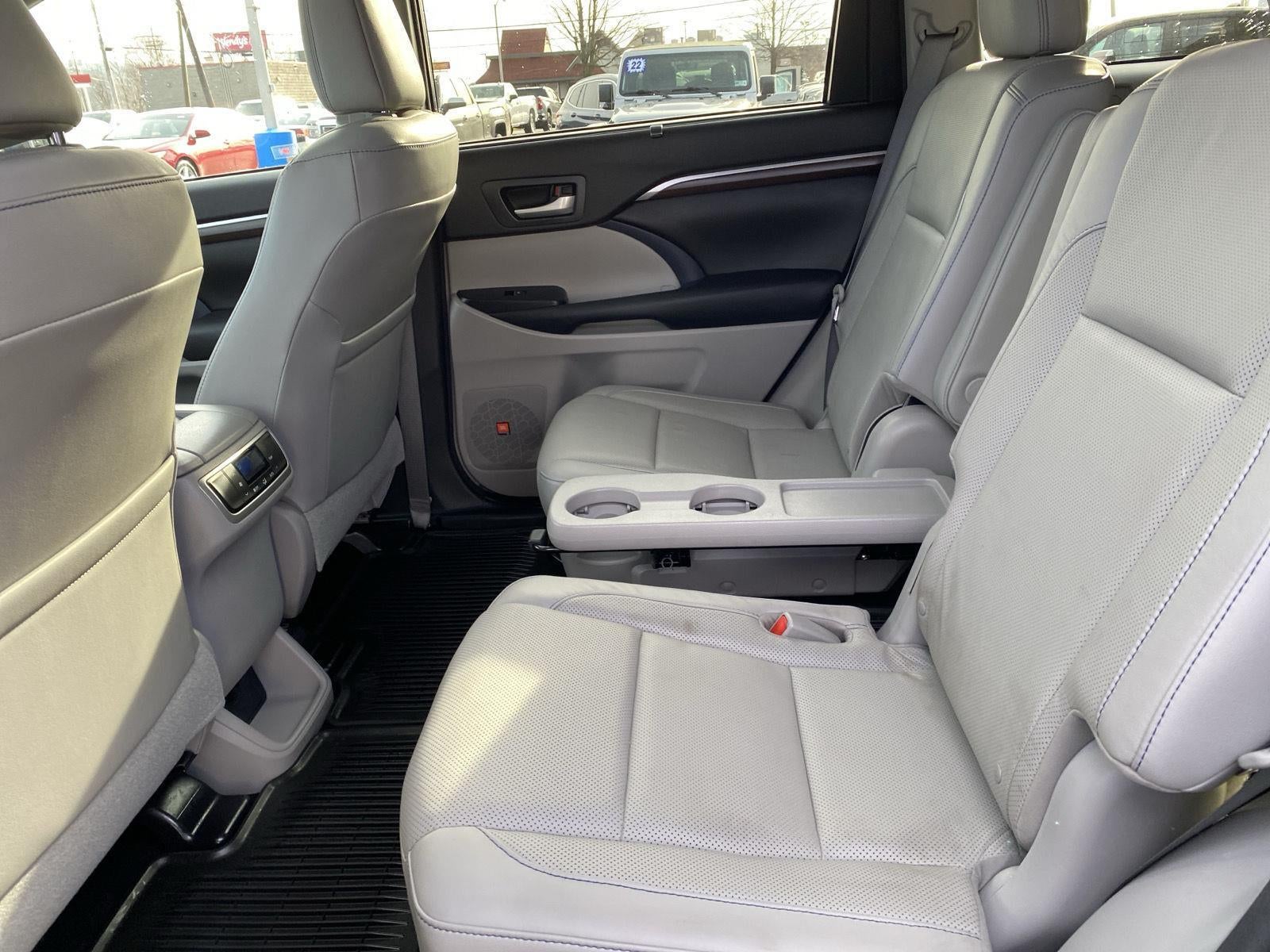 2016 Toyota Highlander Limited