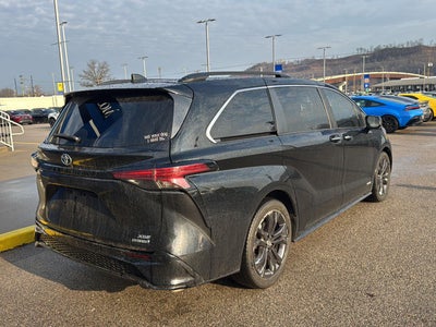 2021 Toyota Sienna XSE