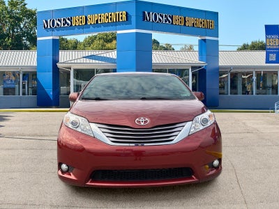 2017 Toyota Sienna XLE Premium 7-Passenger