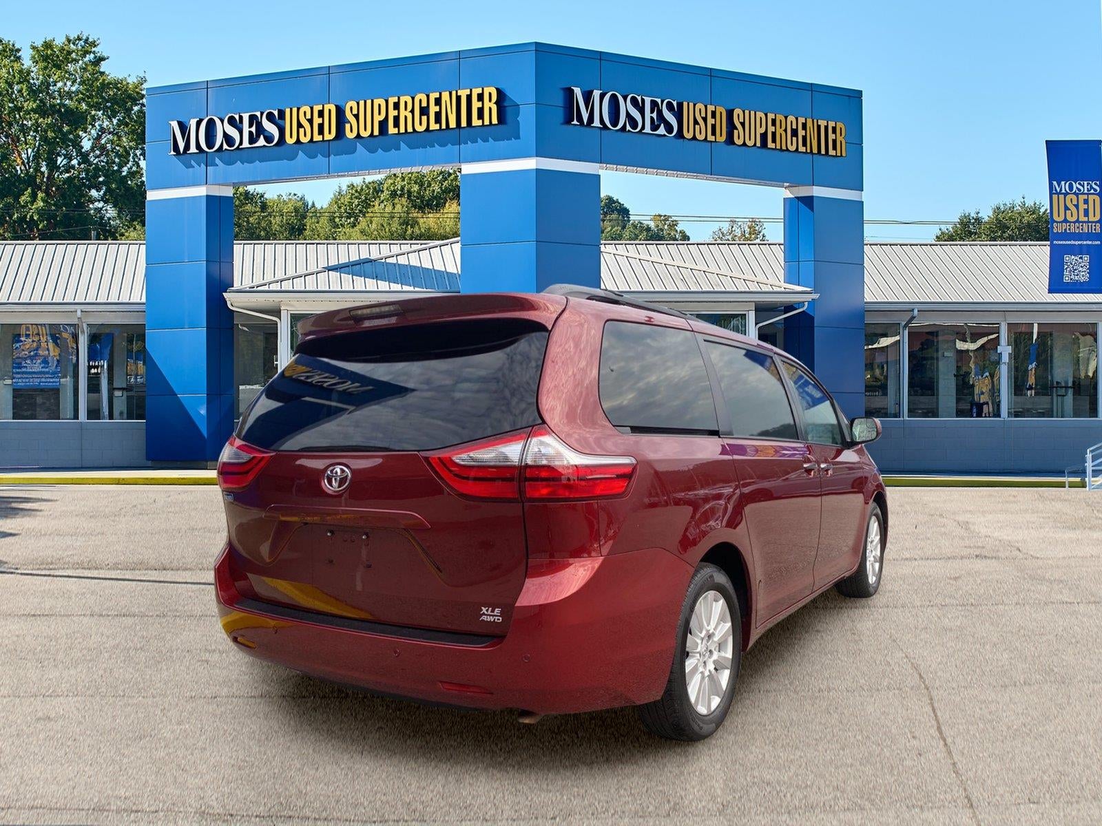 2017 Toyota Sienna XLE Premium 7-Passenger