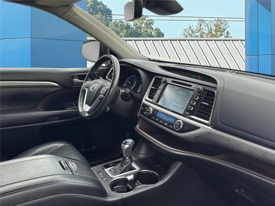 2018 Toyota HIGHLANDER Base