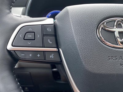 2025 Toyota Highlander Hybrid Platinum