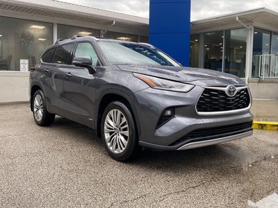 2025 Toyota Highlander Hybrid Platinum