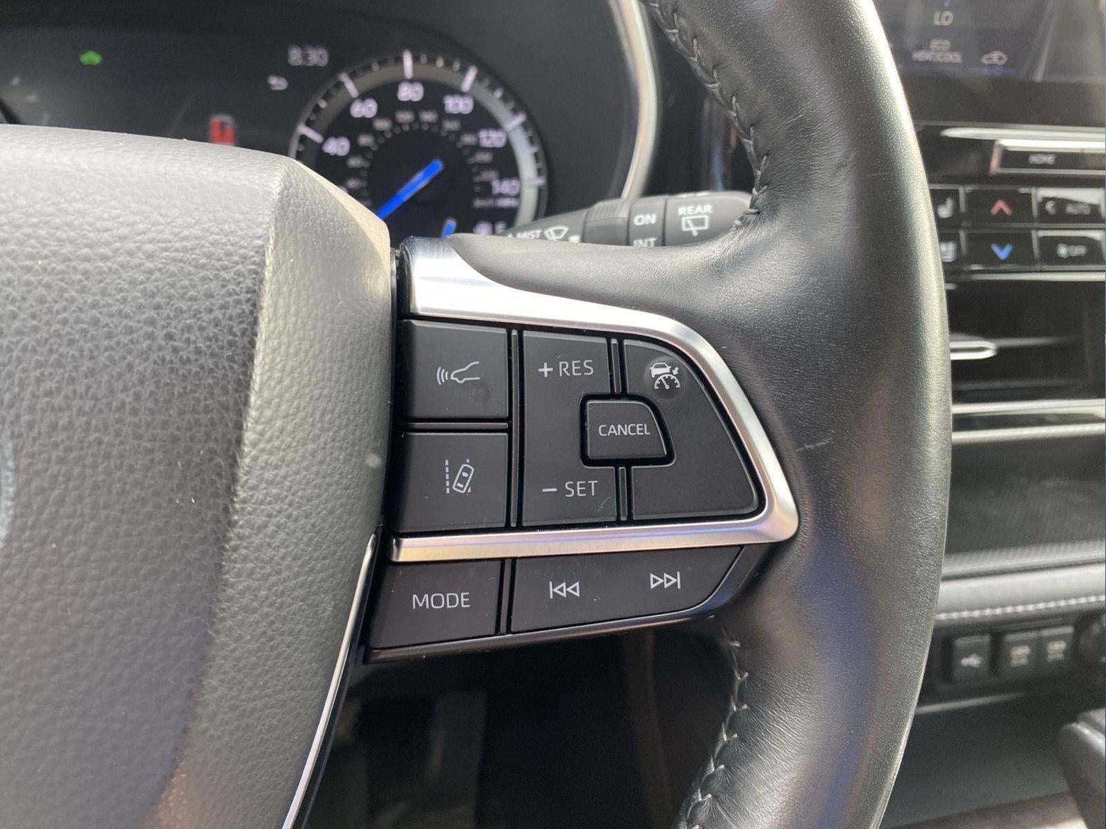 2021 Toyota Highlander Hybrid Platinum