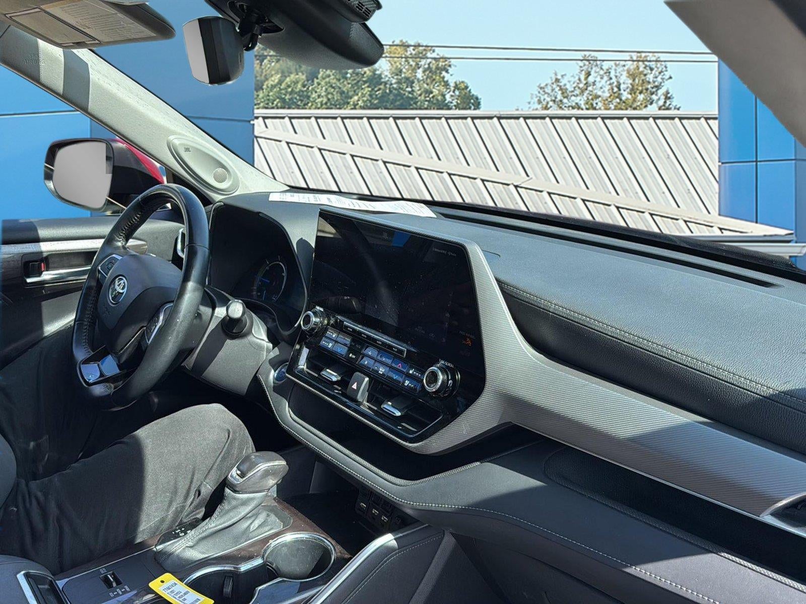 2021 Toyota Highlander Hybrid Platinum