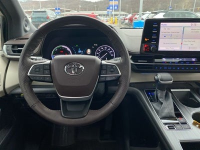 2022 Toyota Sienna Platinum 7 Passenger