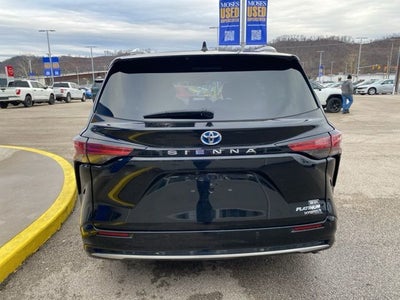 2022 Toyota Sienna Platinum 7 Passenger