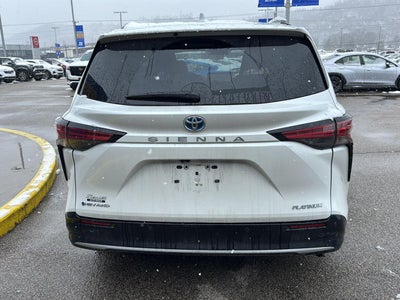 2025 Toyota Sienna Platinum 7-Passenger
