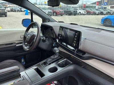2023 Toyota Sienna Platinum 7-Passenger