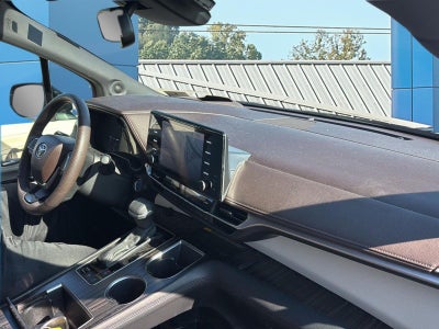 2023 Toyota Sienna Platinum 7-Passenger