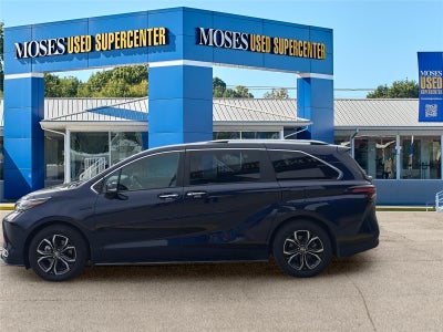 2025 Toyota SIENNA MINIVAN