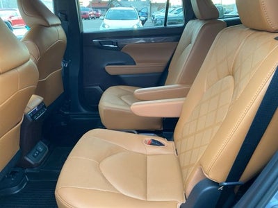2020 Toyota Highlander Platinum