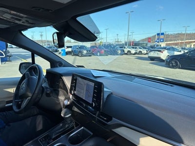 2022 Toyota Sienna XLE 7 Passenger