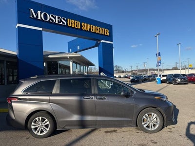 2022 Toyota Sienna XLE 7 Passenger