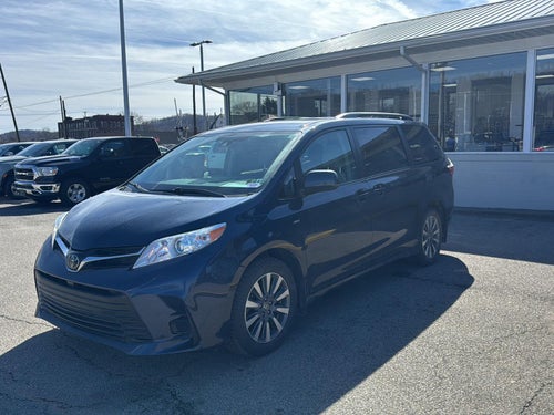 2020 Toyota Sienna LE 7-Passenger