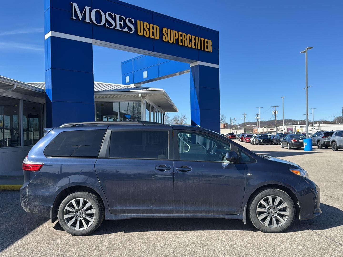 2020 Toyota Sienna LE 7-Passenger