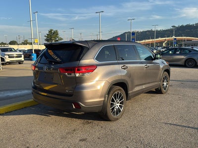 2018 Toyota Highlander SE